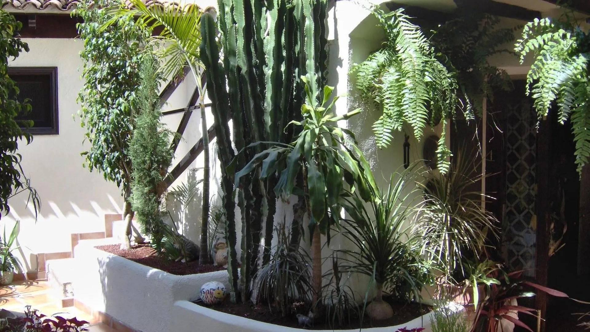 Holiday Home In English Style With Sea View Icod De Los Vinos