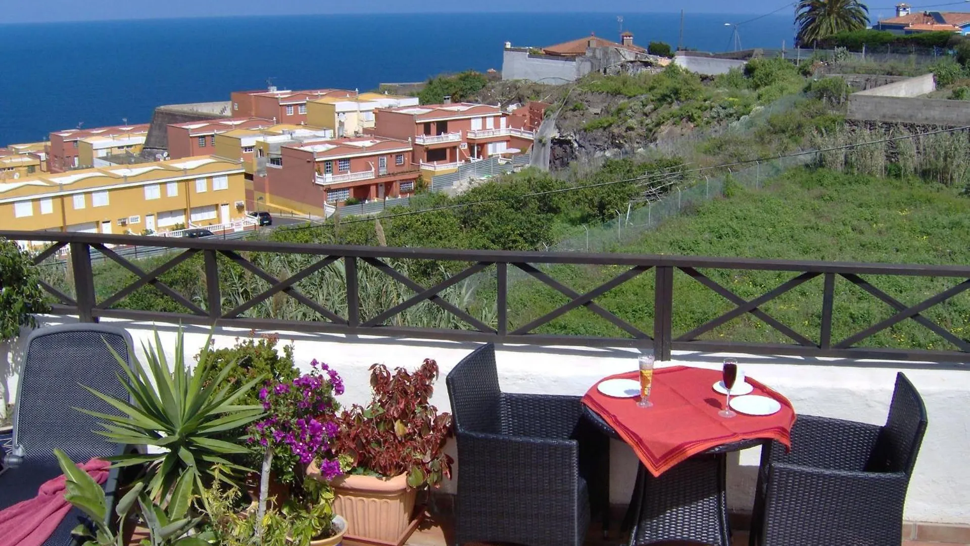 Holiday Home In English Style With Sea View Icod De Los Vinos 0*,