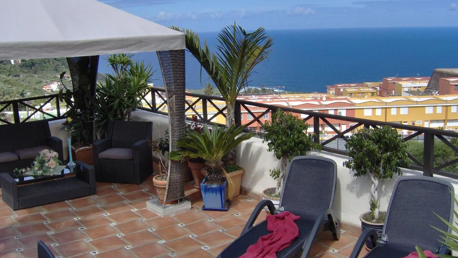 Holiday Home In English Style With Sea View Icod De Los Vinos 0*,